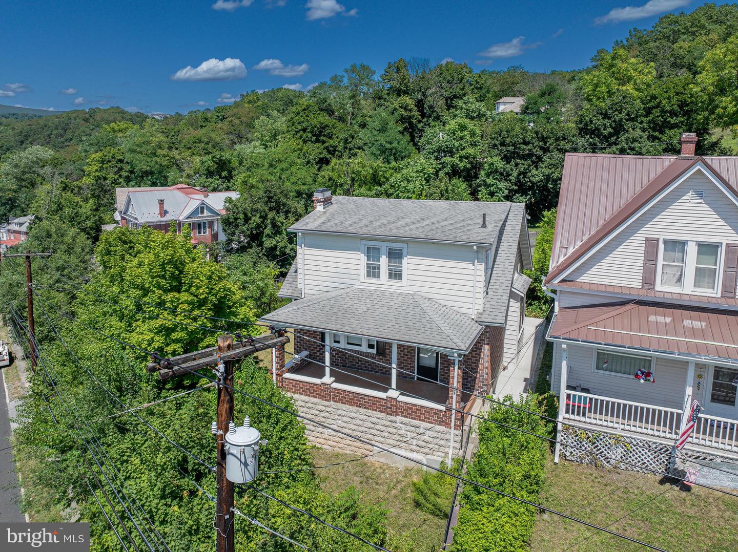 346 Williams St Property Photo 35