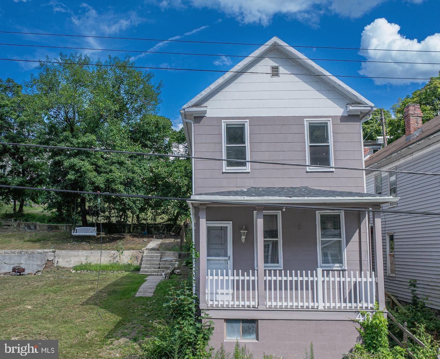 467 Goethe St Property Photo 1