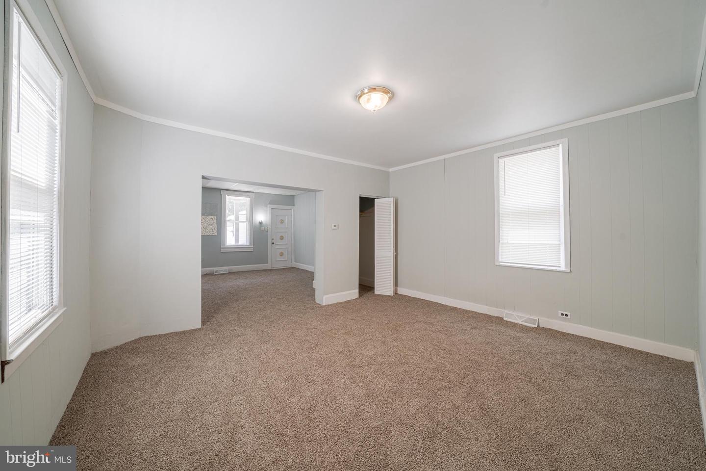 467 Goethe St Property Photo 5