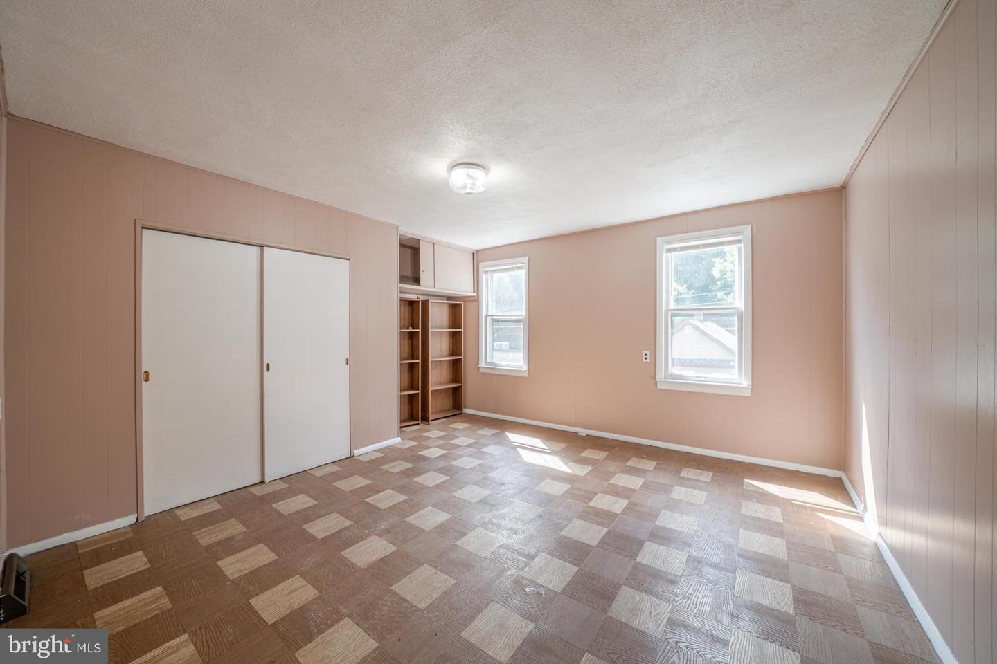467 Goethe St Property Photo 10