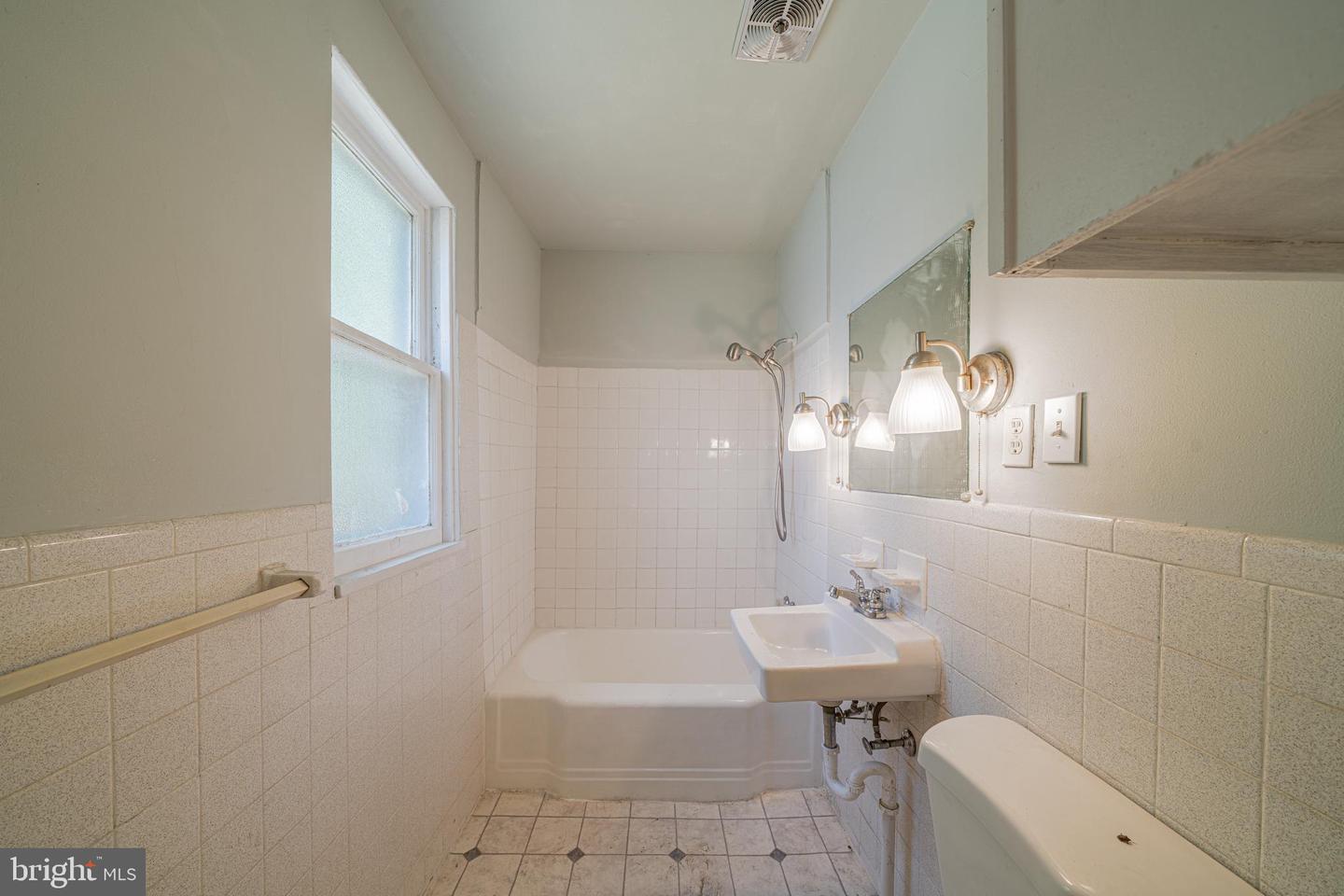 467 Goethe St Property Photo 13