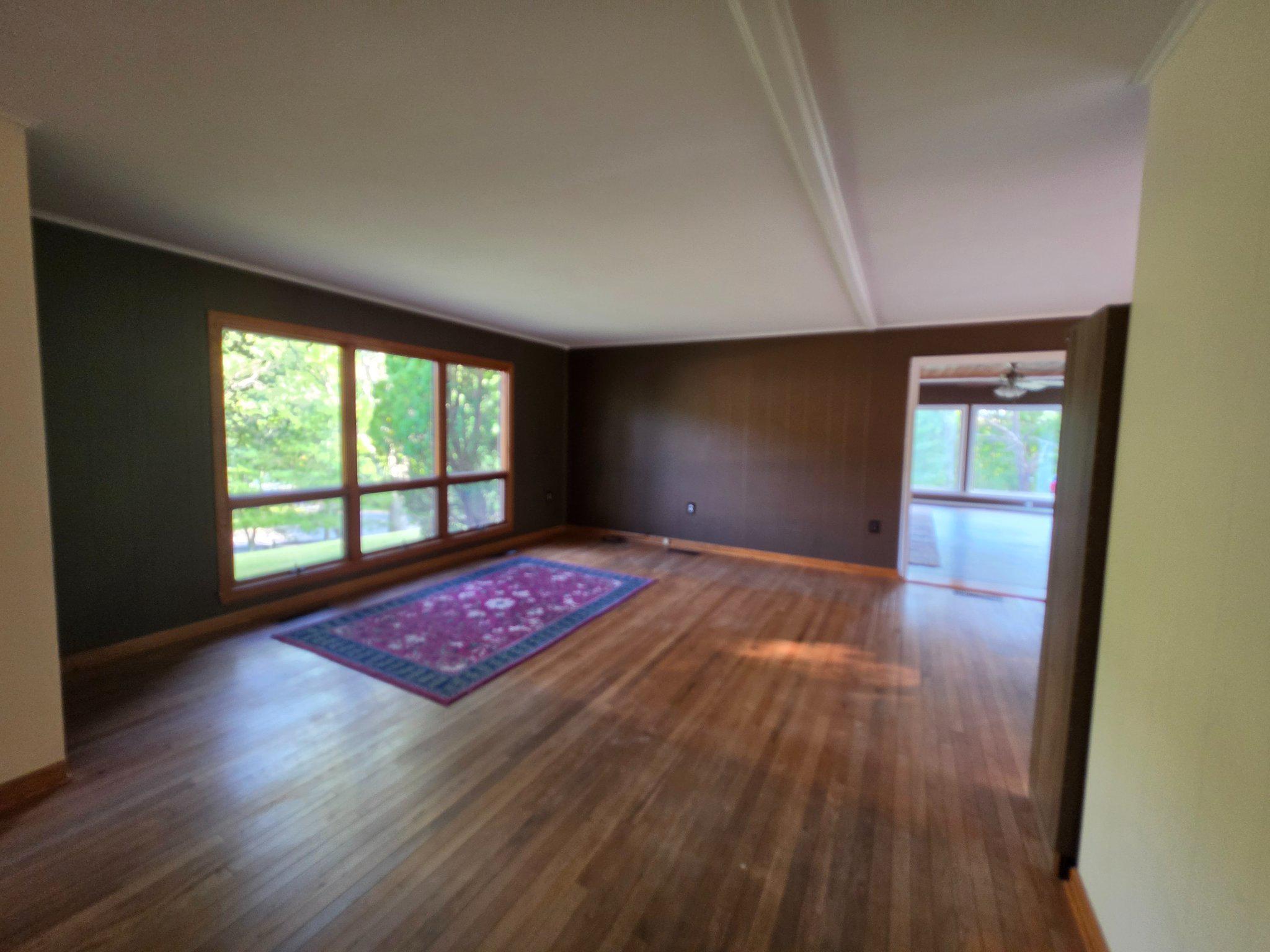 1807 Holland St Property Photo 13