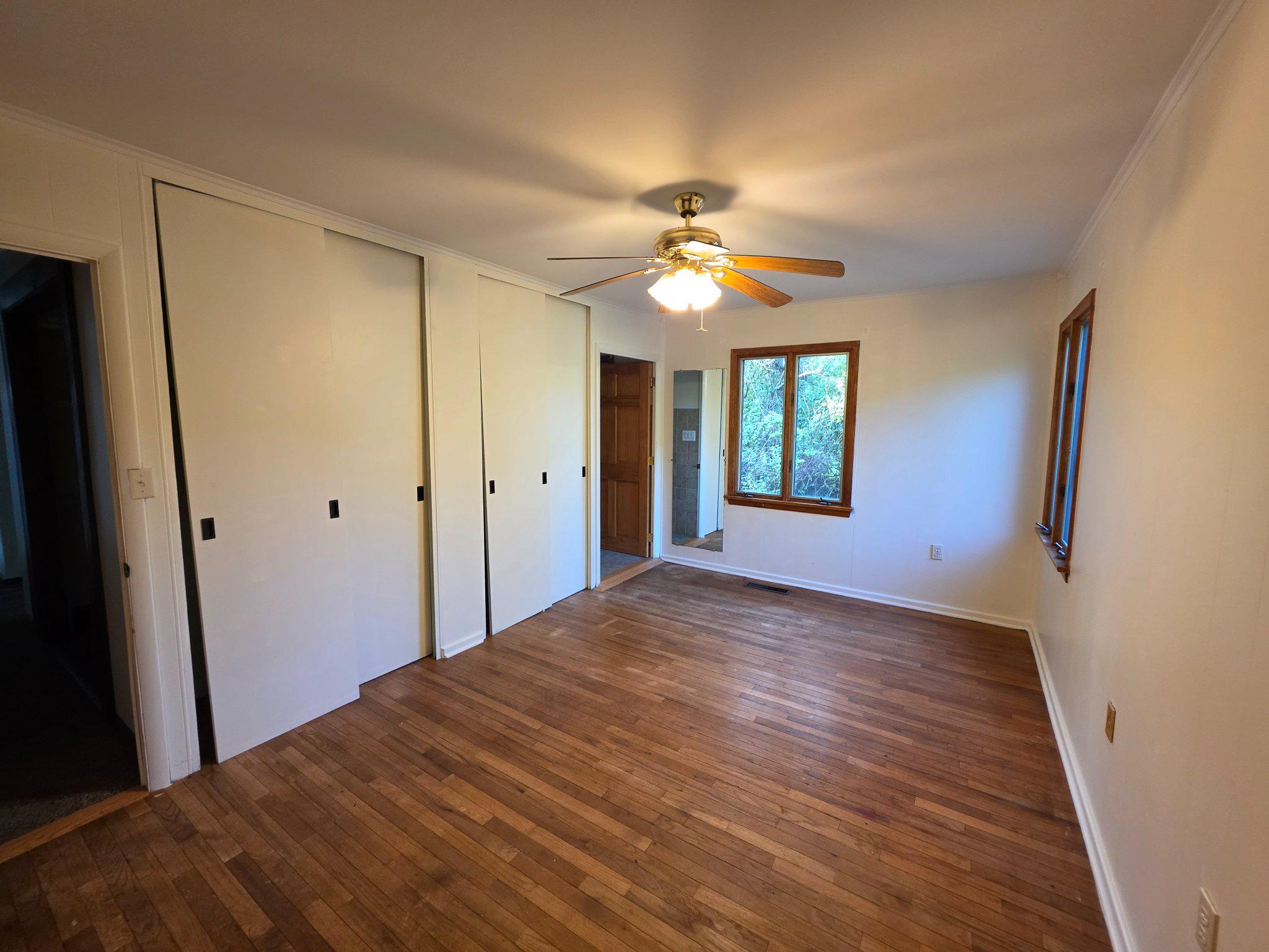 1807 Holland St Property Photo 21