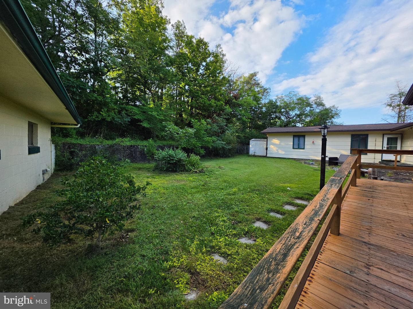 1807 Holland St Property Photo 27