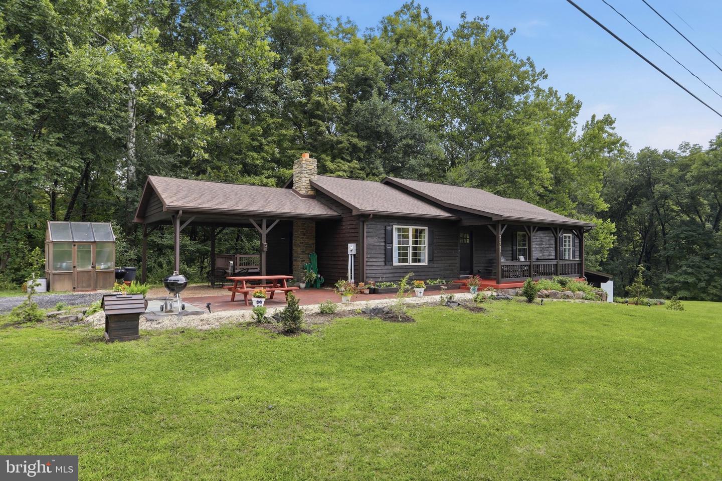 35701 National Pike Ne Property Photo 2