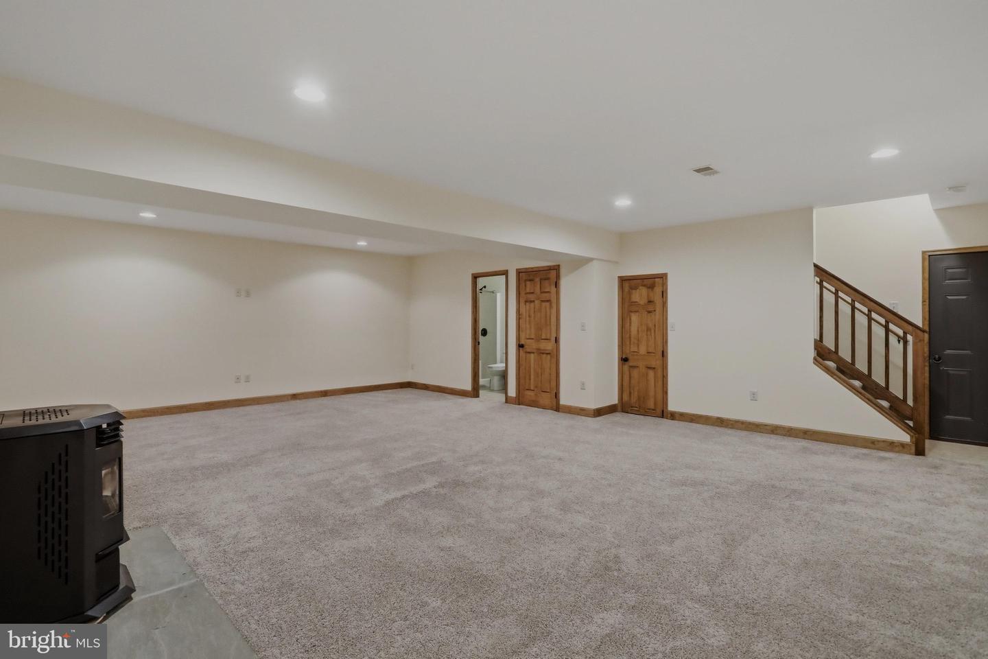 35701 National Pike Ne Property Photo 23