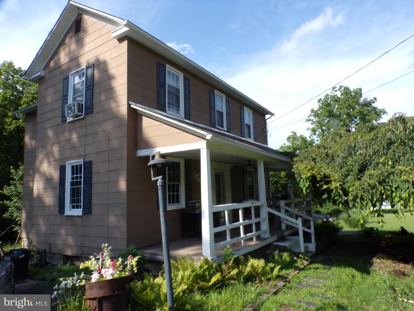 16911 Dutch Hollow Rd Property Photo 3