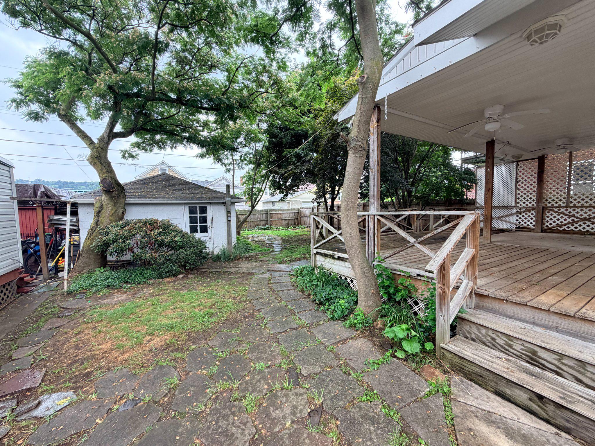231 Race St Property Photo 19