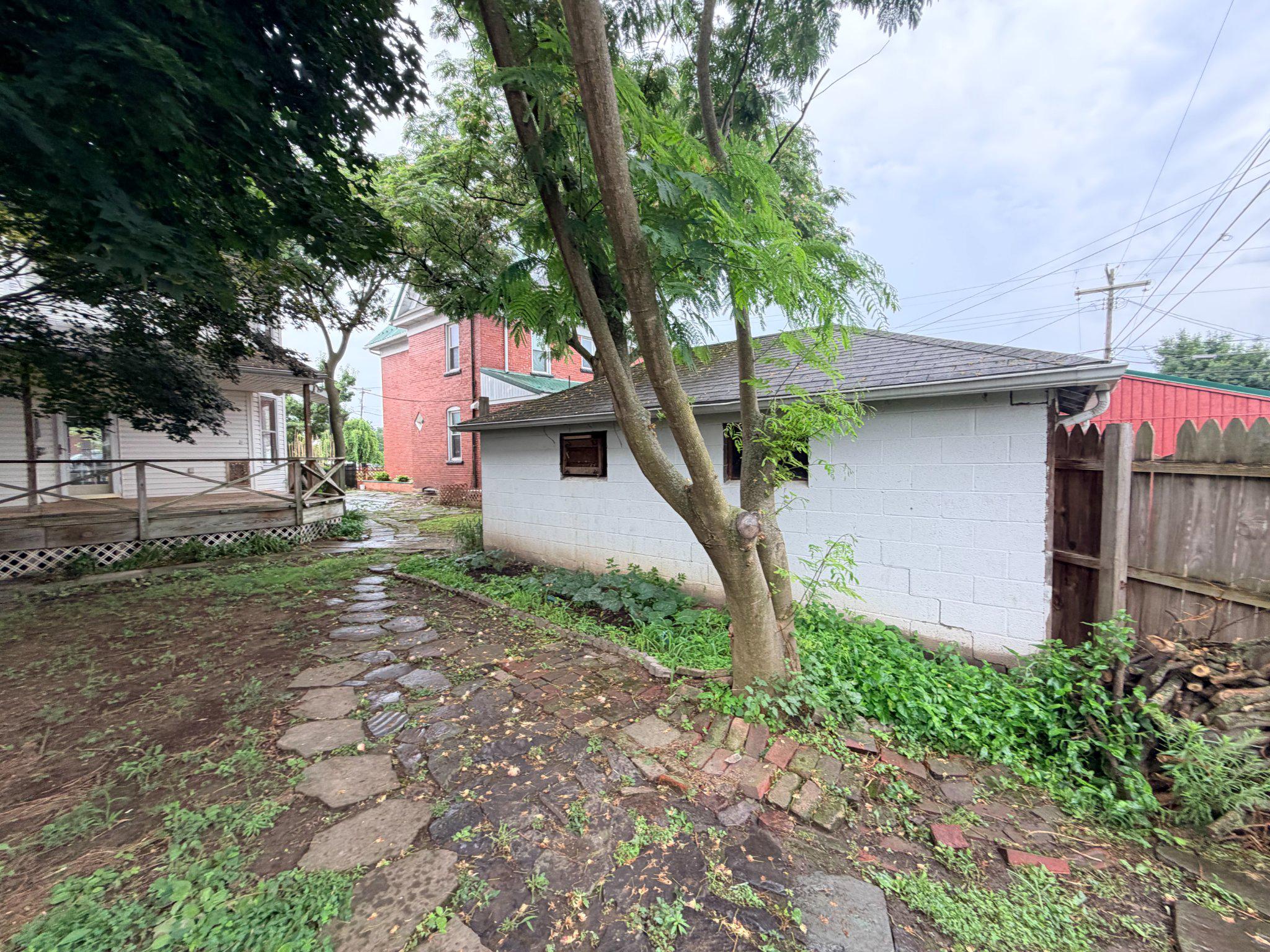 231 Race St Property Photo 20