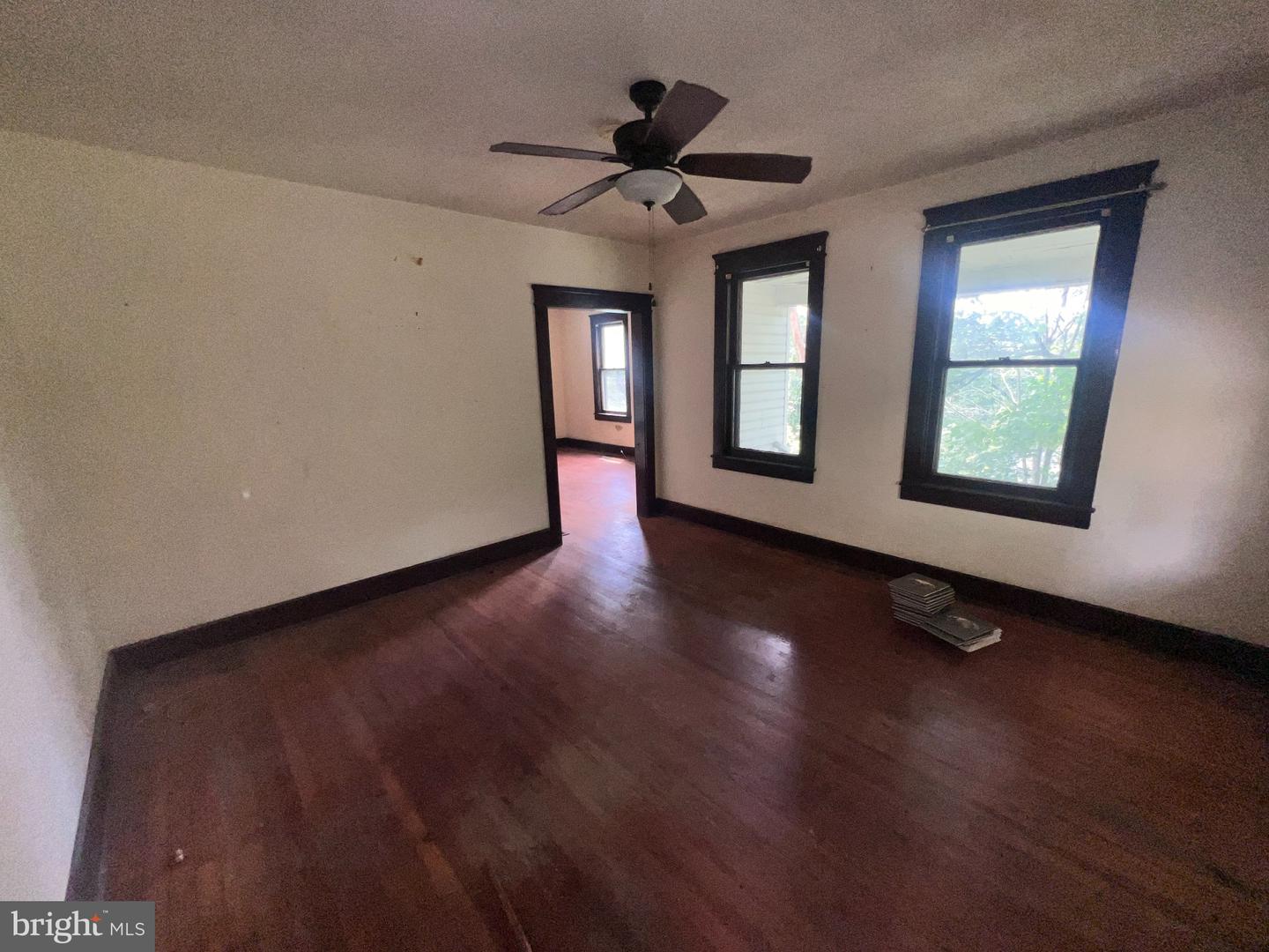 11 W View Ter Property Photo 3