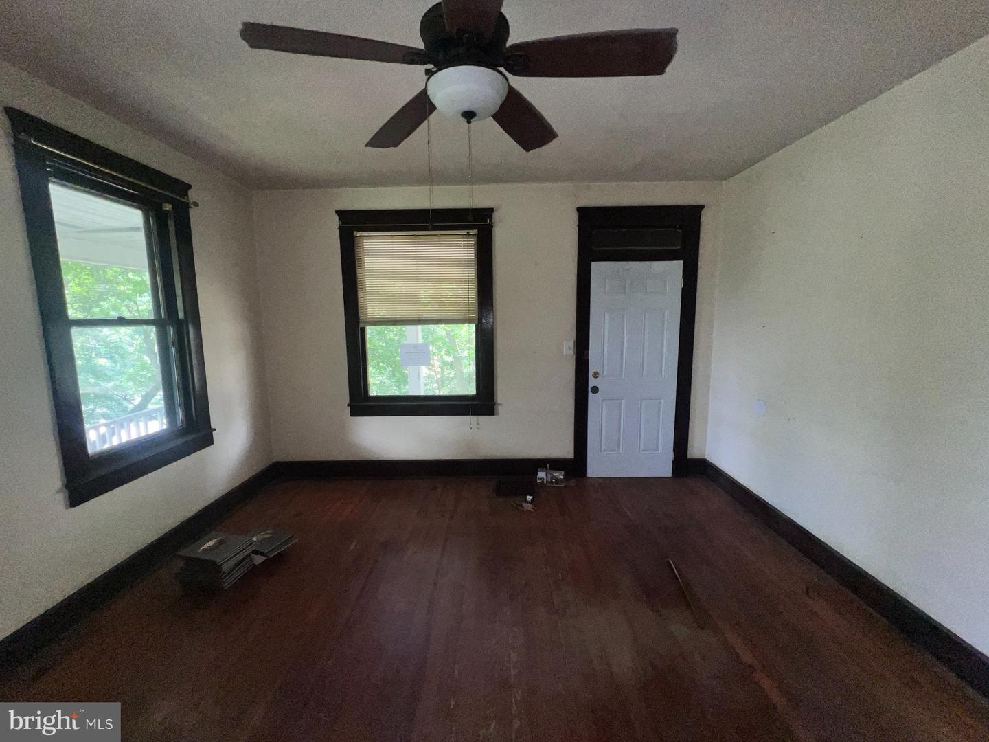 11 W View Ter Property Photo 4