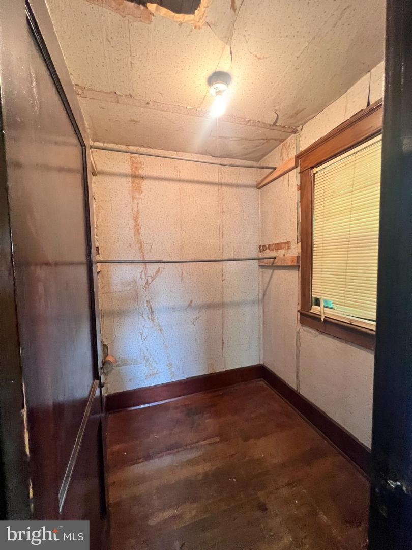 11 W View Ter Property Photo 13