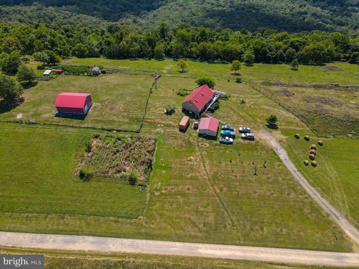 14700 Martins Mountain Ln Property Photo 12