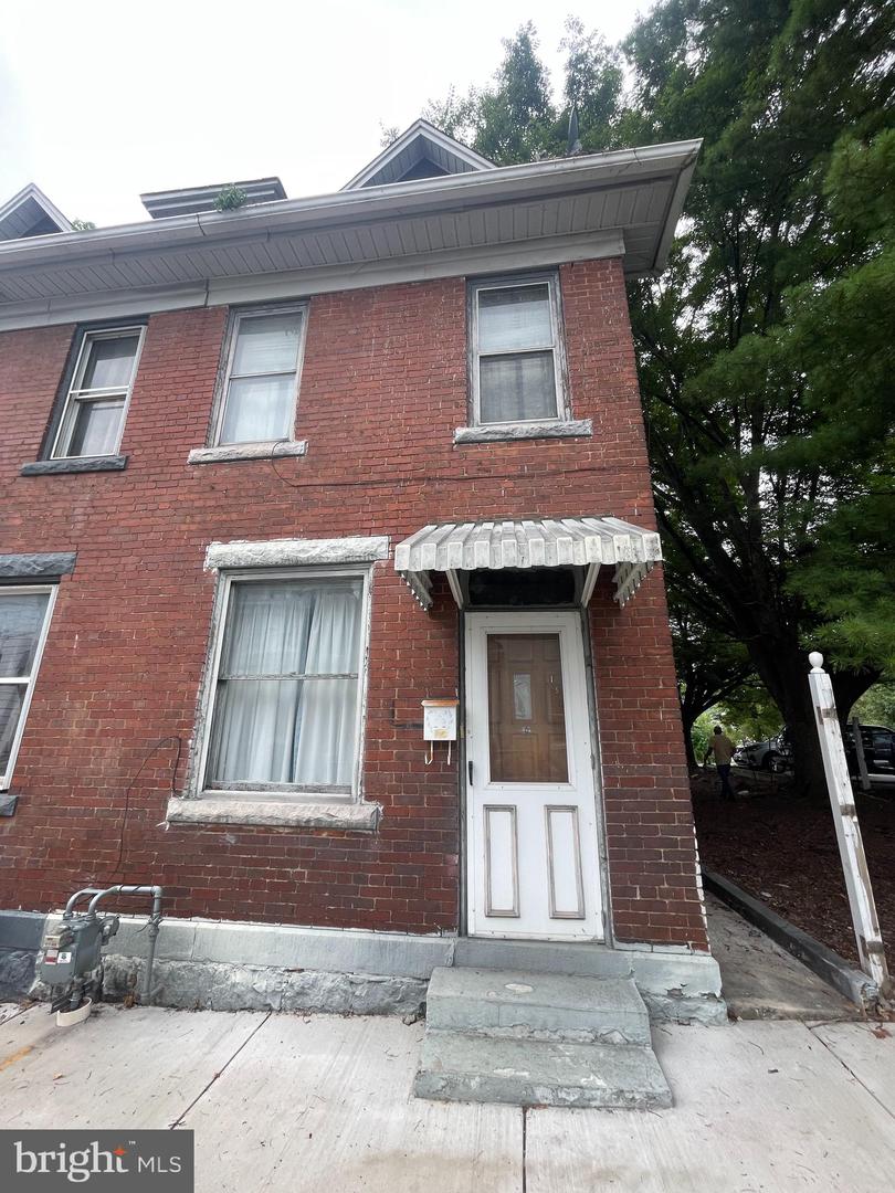 150 Polk St Property Photo 23