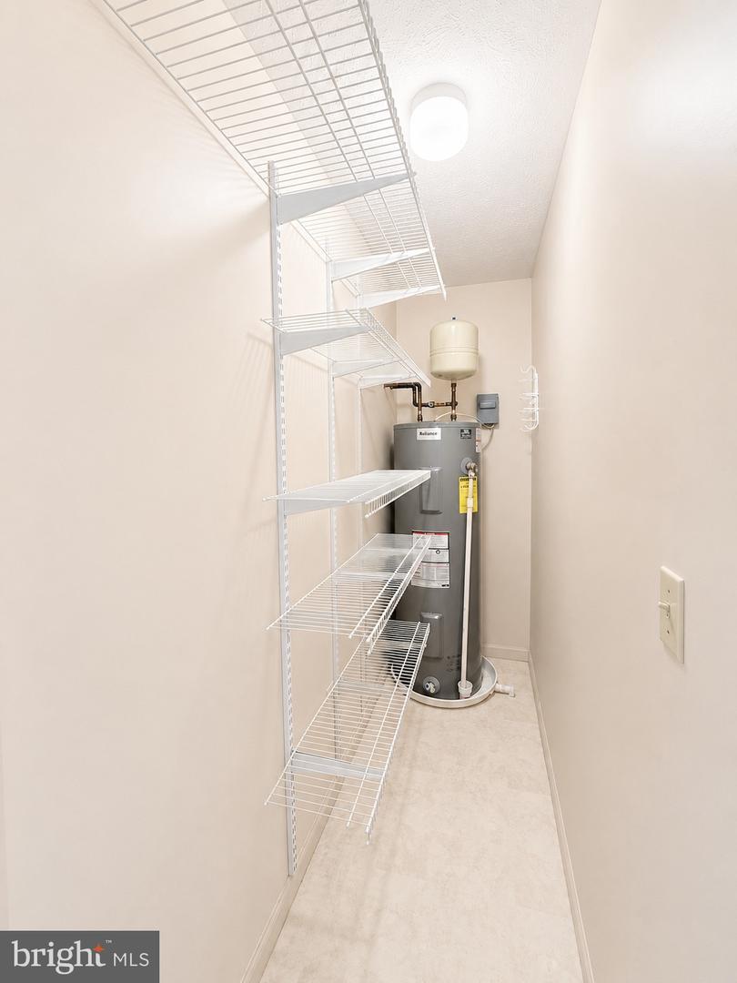 11 E Railroad St Property Photo 22