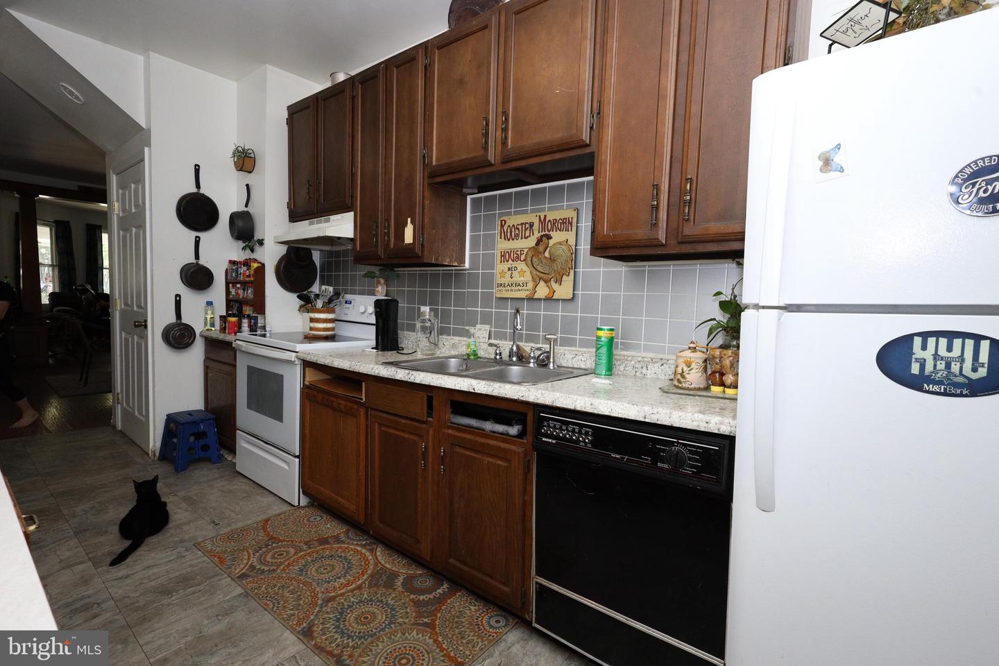 9 Boone St Property Photo 7