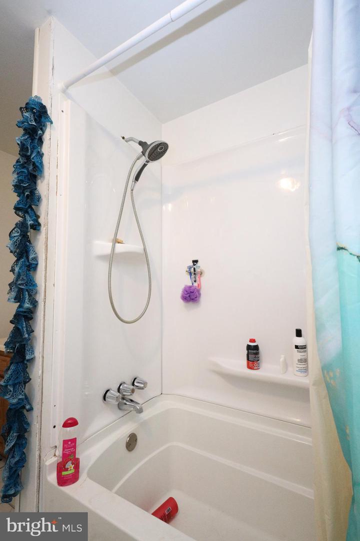 9 Boone St Property Photo 12