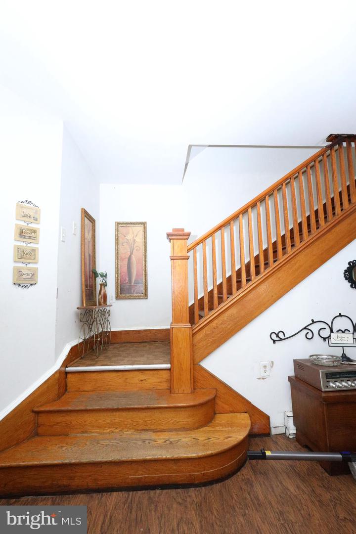 9 Boone St Property Photo 13