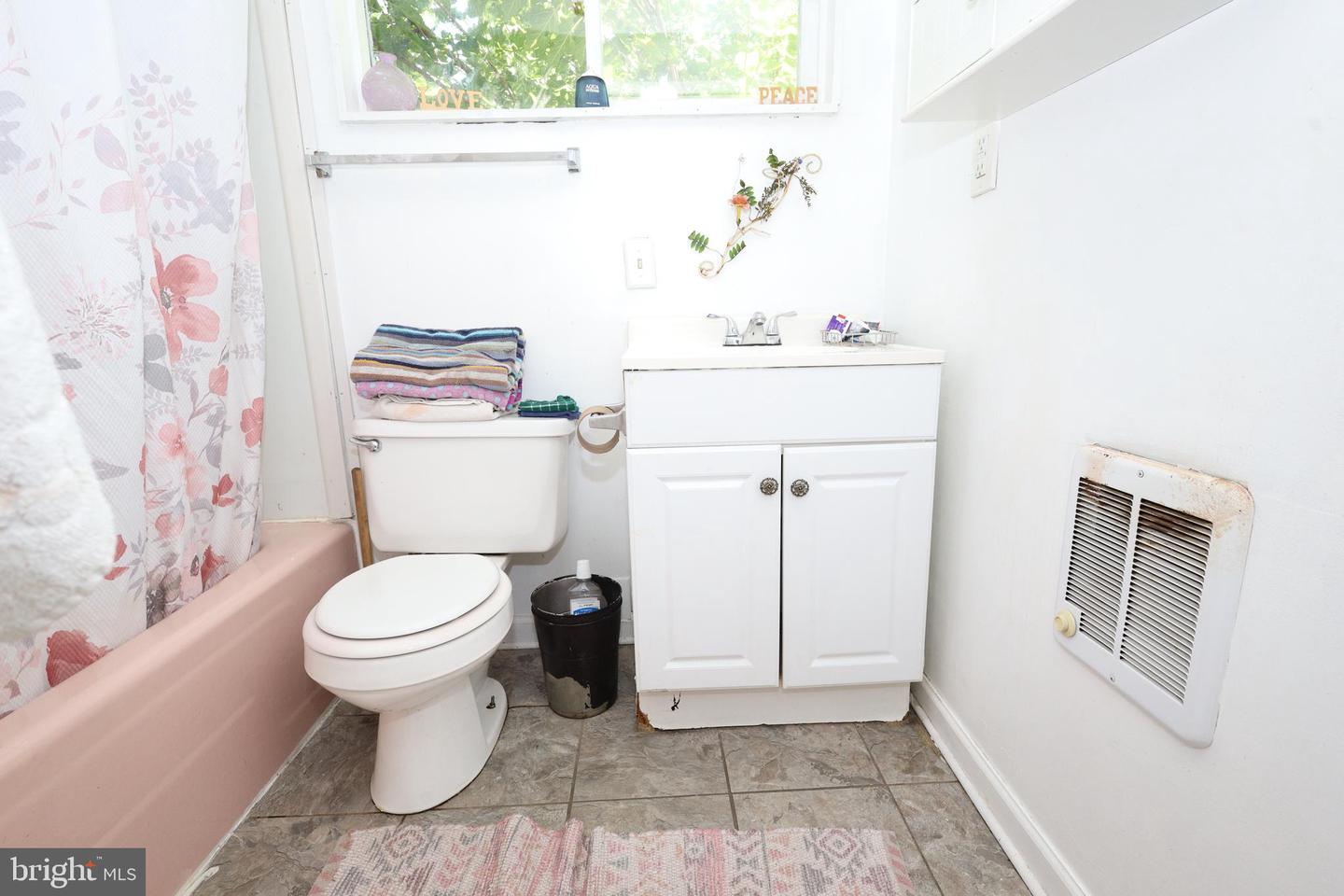 9 Boone St Property Photo 17