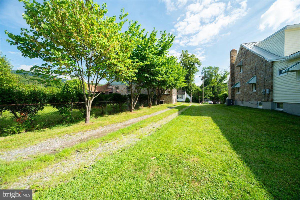 26 Parkside Blvd Property Photo 4