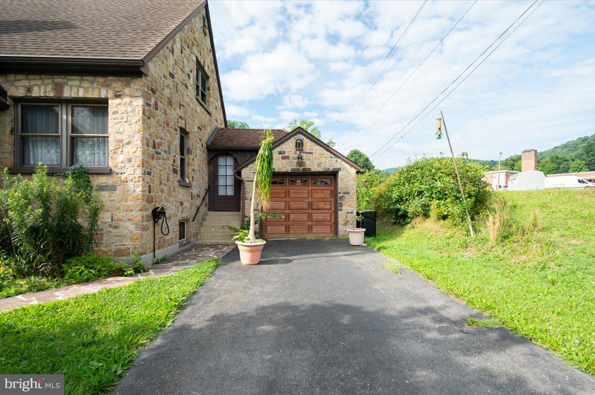 26 Parkside Blvd Property Photo 13