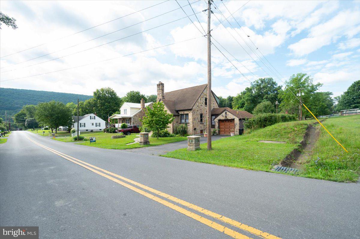 26 Parkside Blvd Property Photo 15