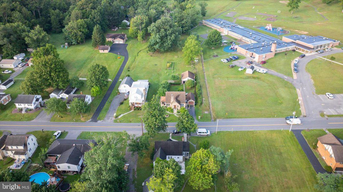 26 Parkside Blvd Property Photo 25