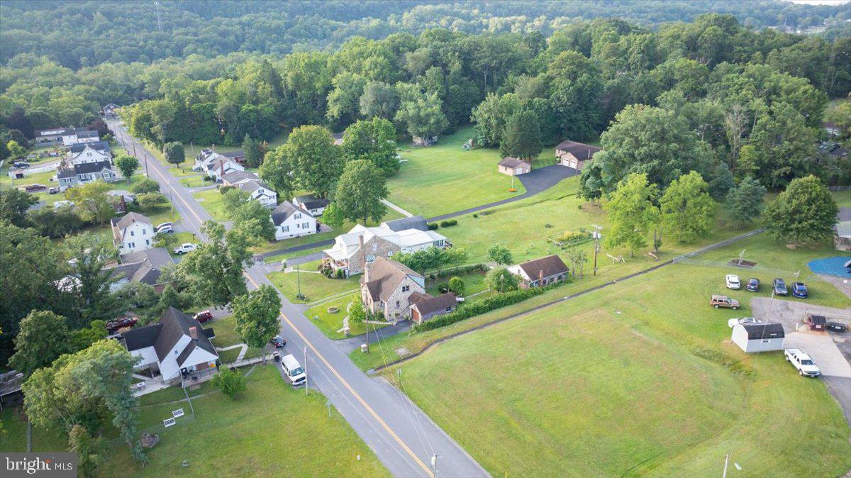 26 Parkside Blvd Property Photo 28
