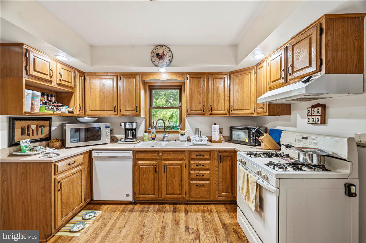 26 Parkside Blvd Property Photo 34