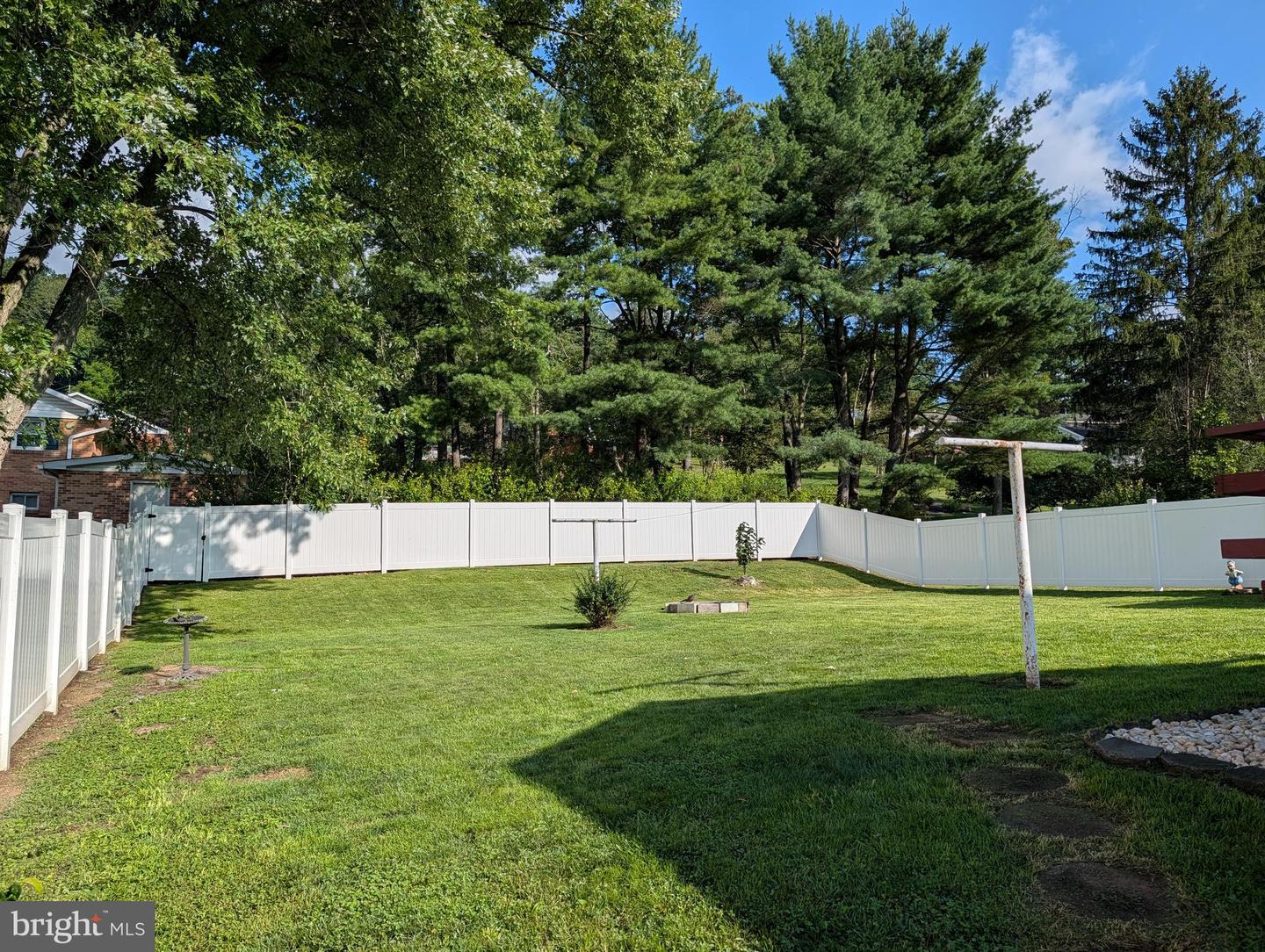 927 Weires Ave Property Photo 12