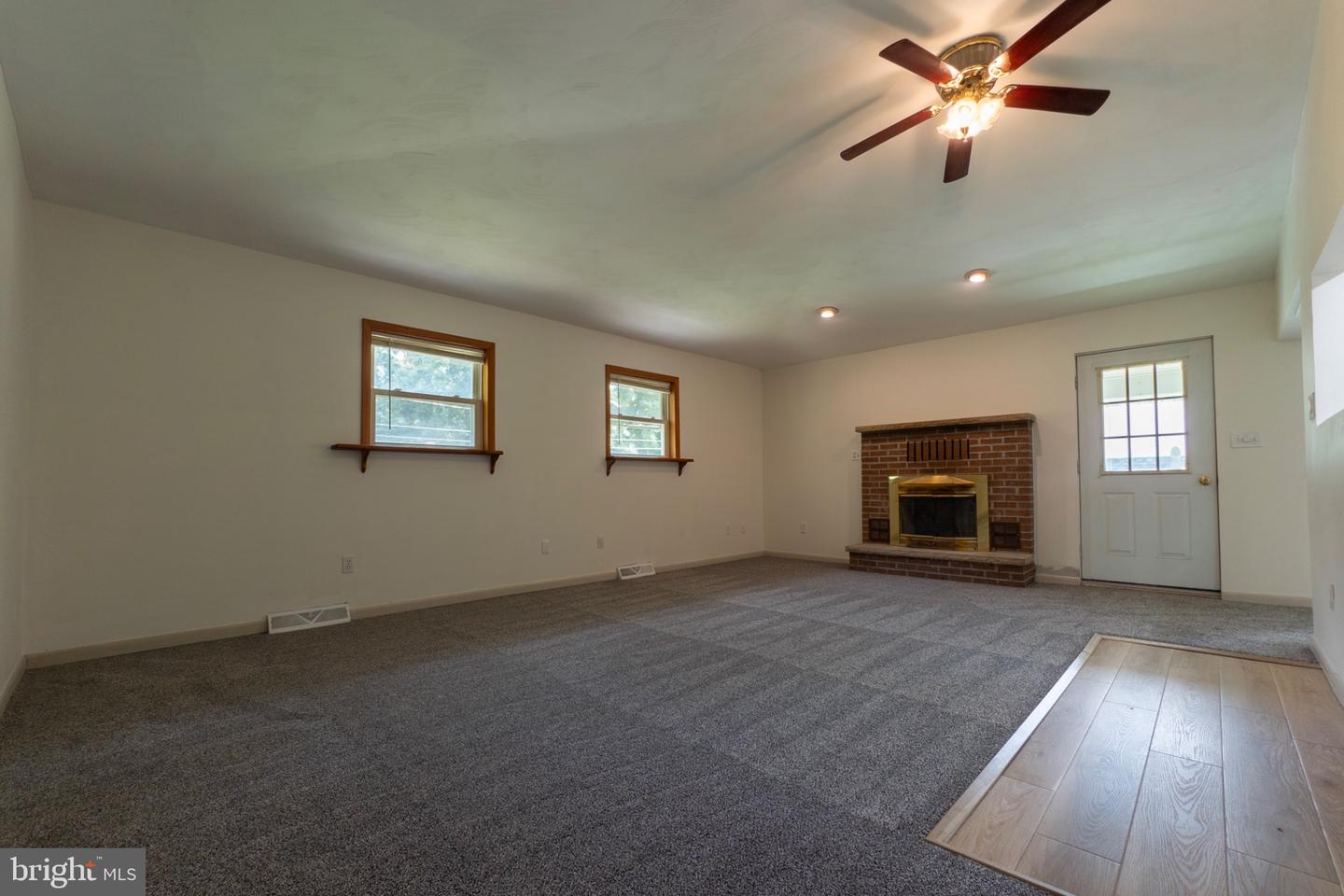 12600 N Cresap St N Property Photo 12