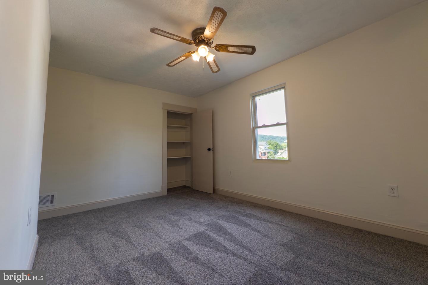 12600 N Cresap St N Property Photo 20