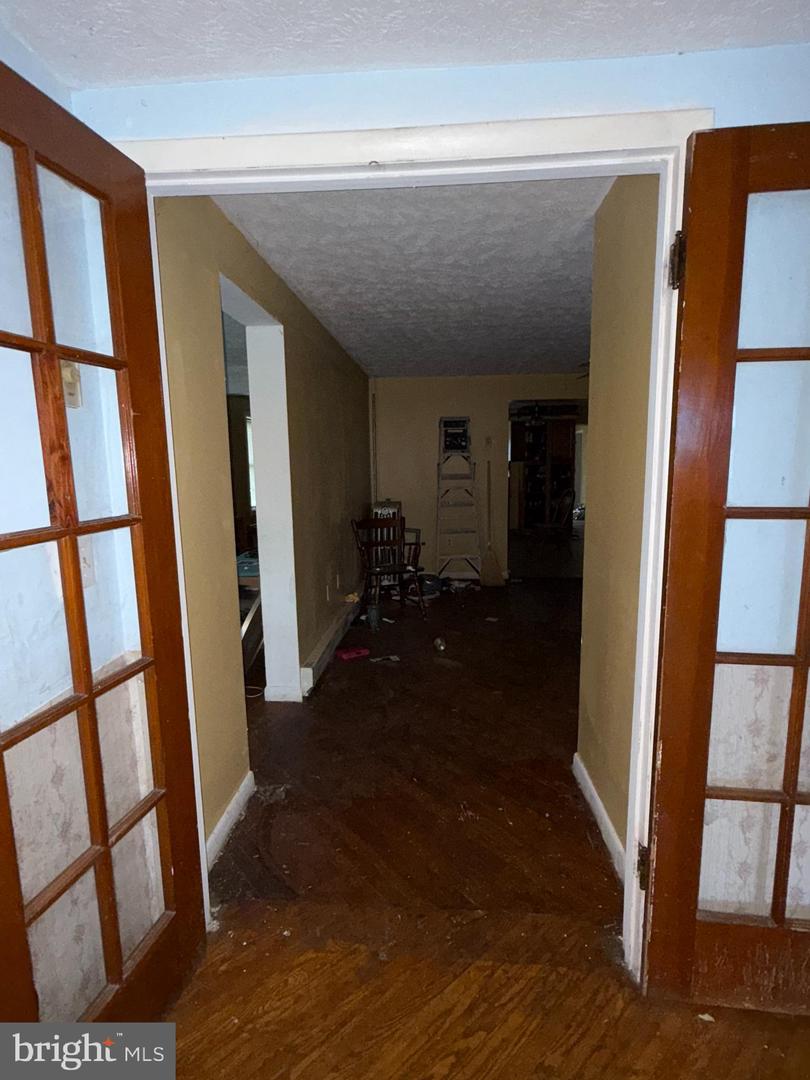 118 W Mechanic St Property Photo 4
