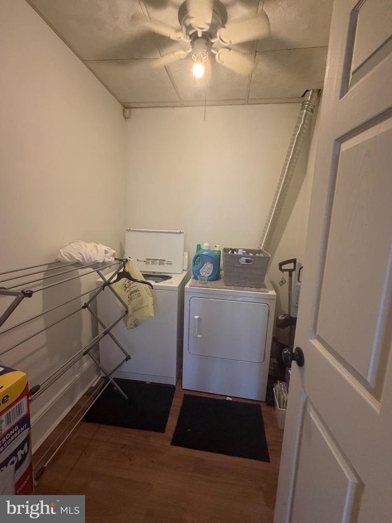 135 Polk St Property Photo 3