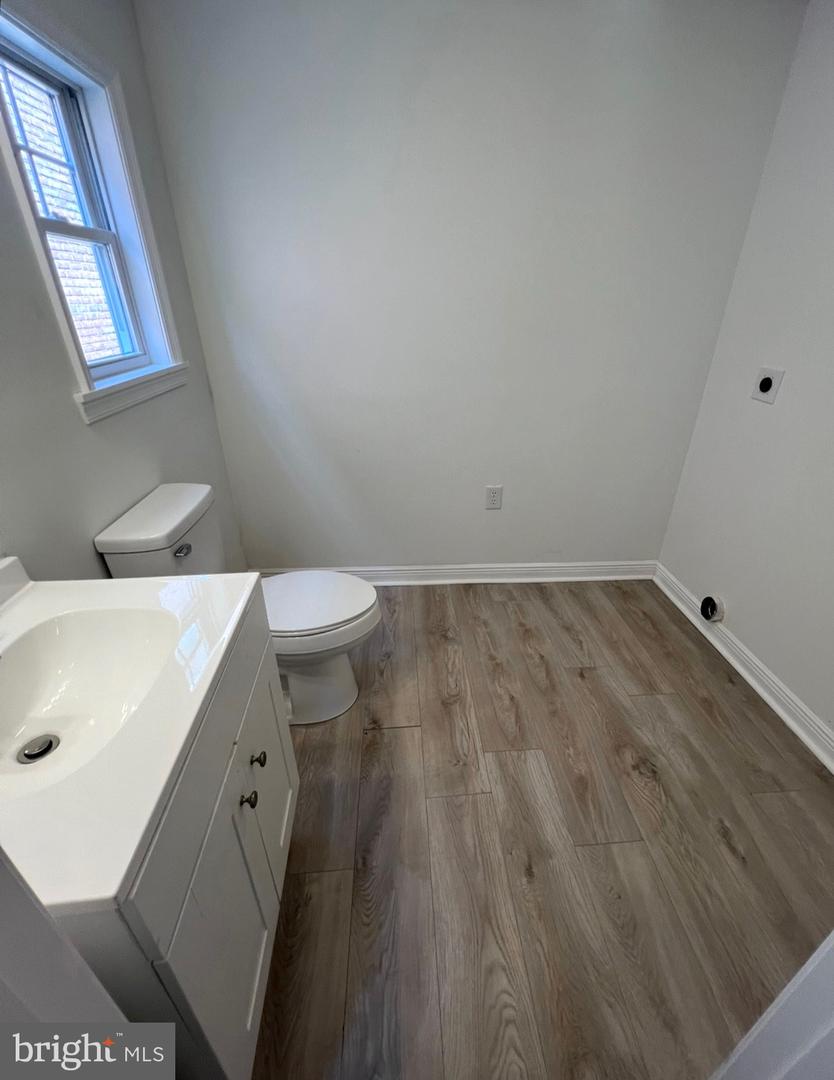 110 Seymour St Property Photo 7