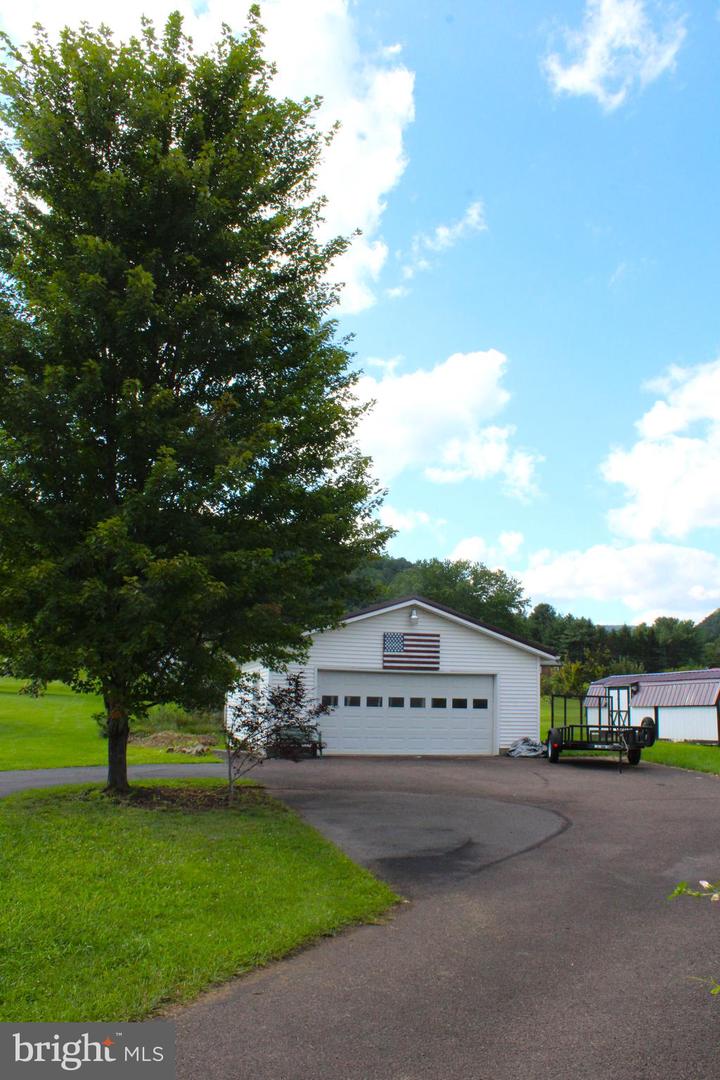13017 Acre Ln Ne Property Photo 15