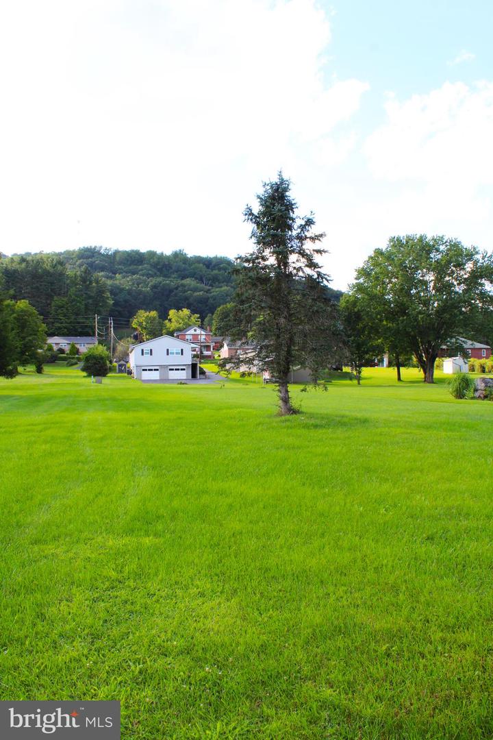 13017 Acre Ln Ne Property Photo 18