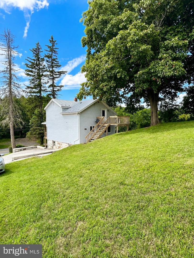 142-144 Green Street Property Photo 4