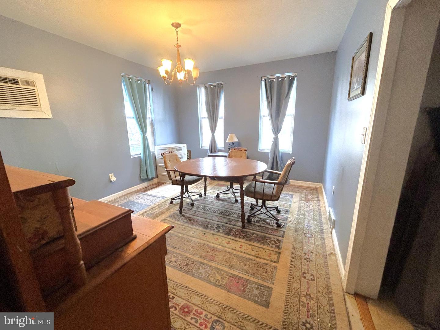 443 Goethe St Property Photo 4