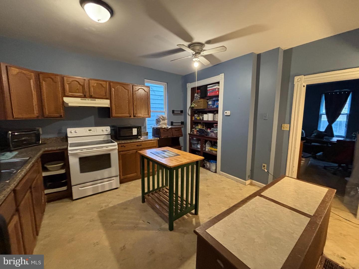 443 Goethe St Property Photo 14
