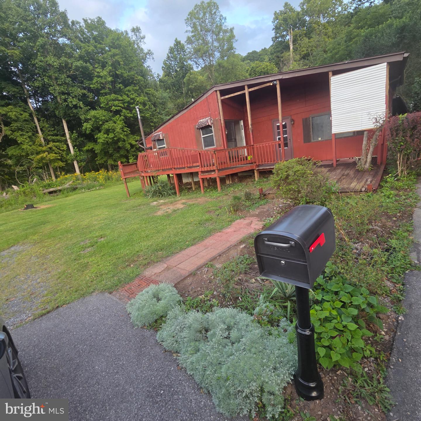 122 Mustaphal Dr Property Photo 16