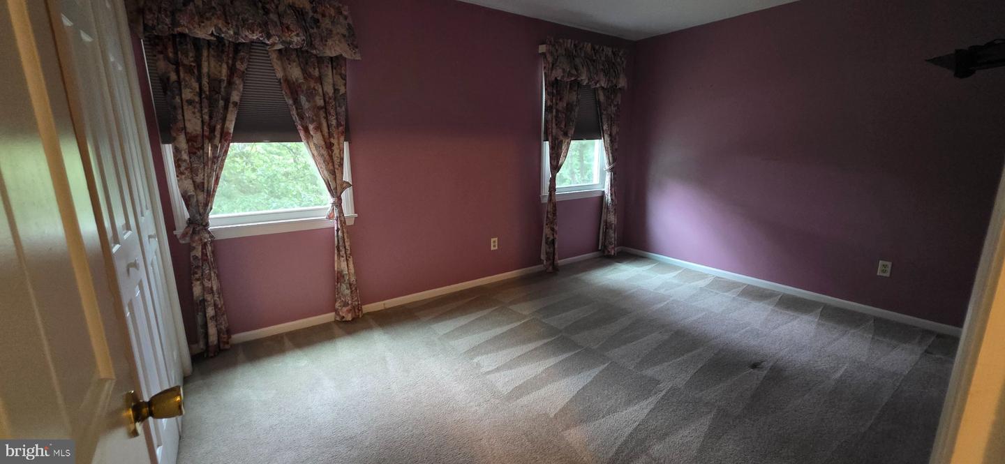 909 Growden Ter Property Photo 14
