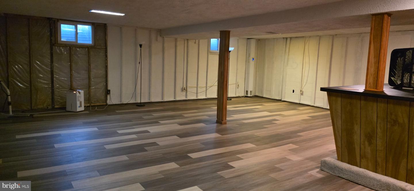 909 Growden Ter Property Photo 20