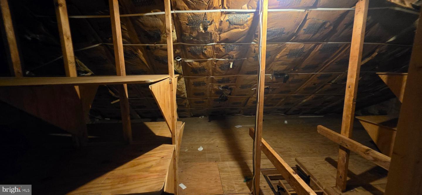 909 Growden Ter Property Photo 21