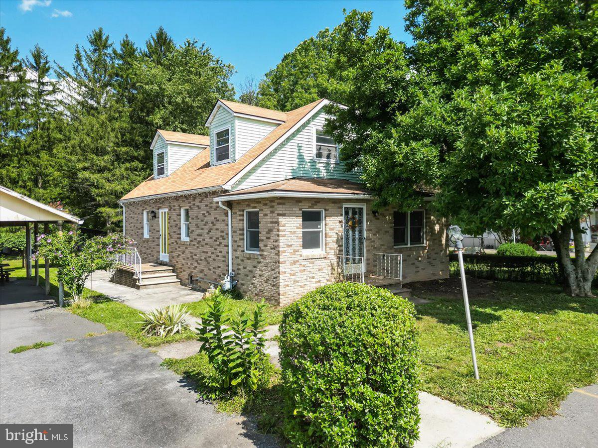 502 Fayette St Property Photo 1