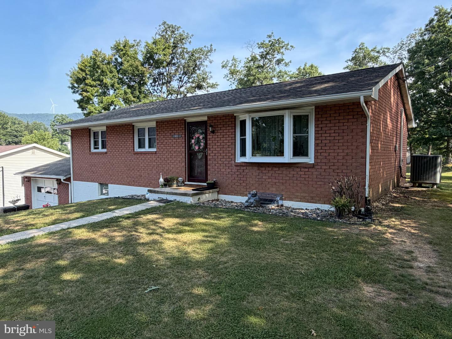 14111 Royal Oak Dr Sw Property Photo 1