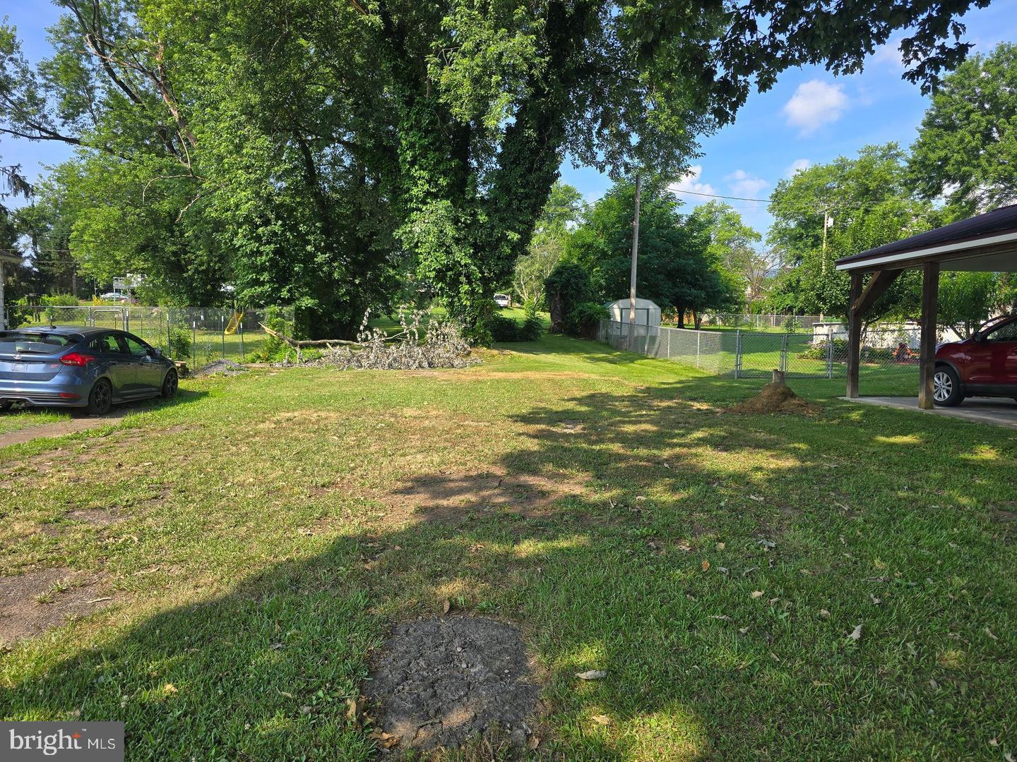 12706 Darrows Ave Property Photo 1