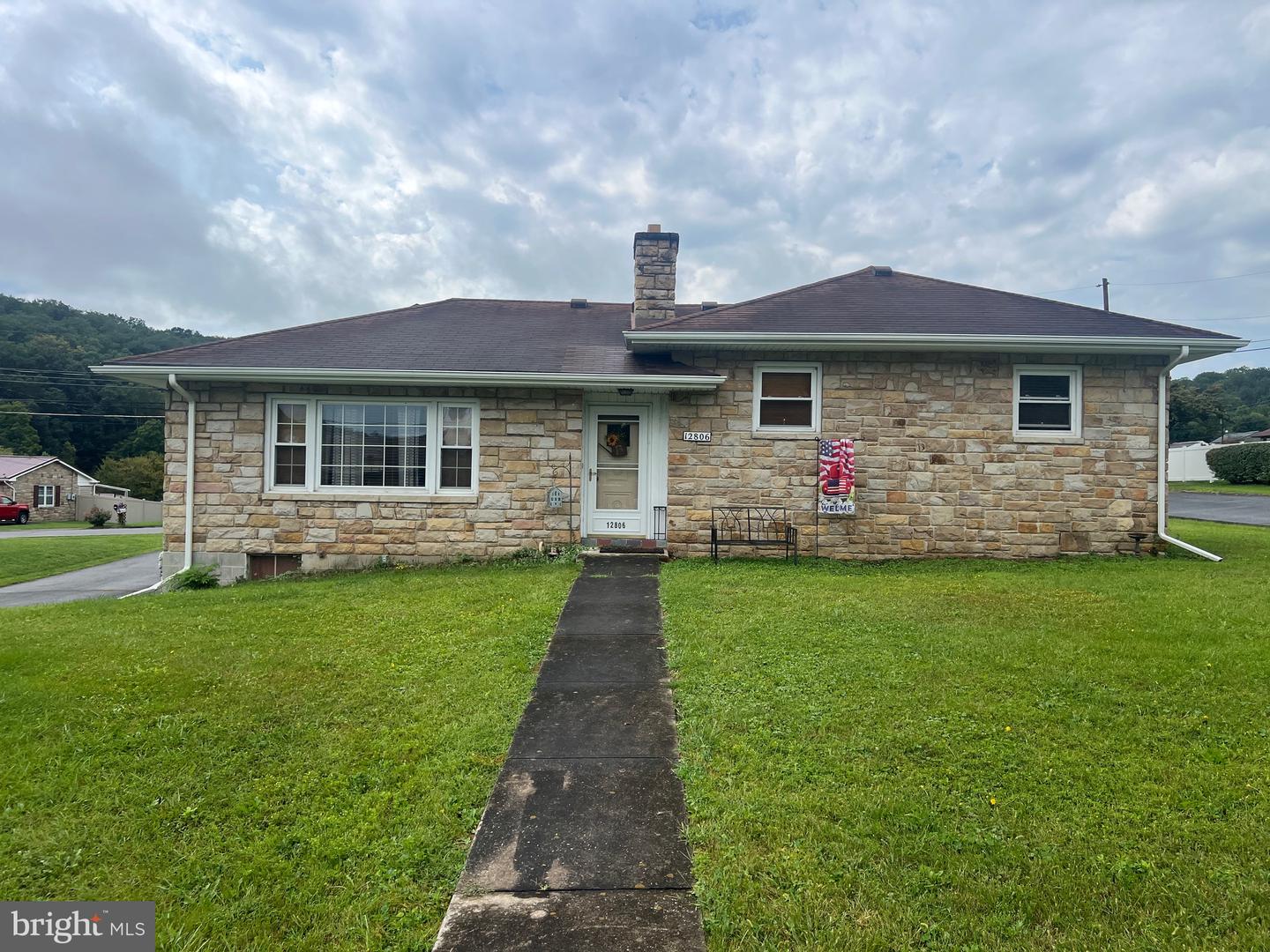 12806 Growdenvale Dr Ne Property Photo 1