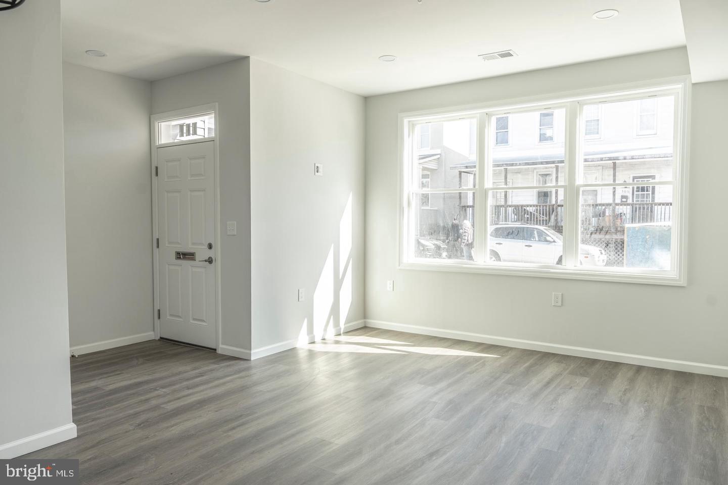 309 Arch Property Photo 4