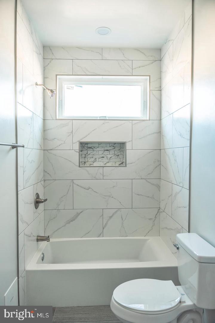 309 Arch Property Photo 19